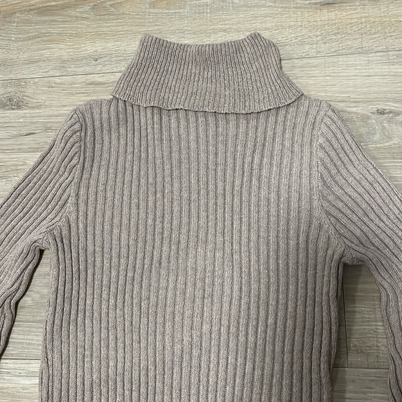 Long Sleeve Sweater Dress Size Small Tan - Picture 2 of 5